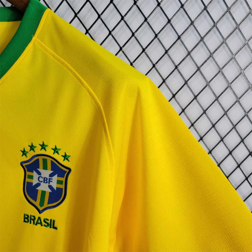 Camiseta Brasil Retro Local 2018
