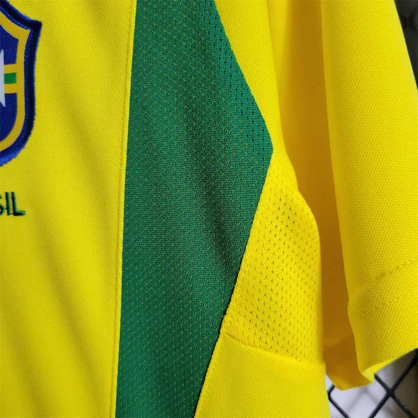 Camiseta Brasil Retro Local 2002