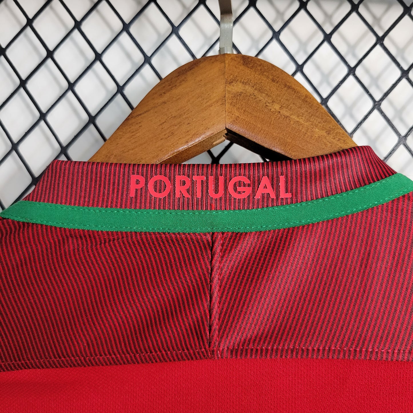 Camiseta Portugal Retro Local 2016