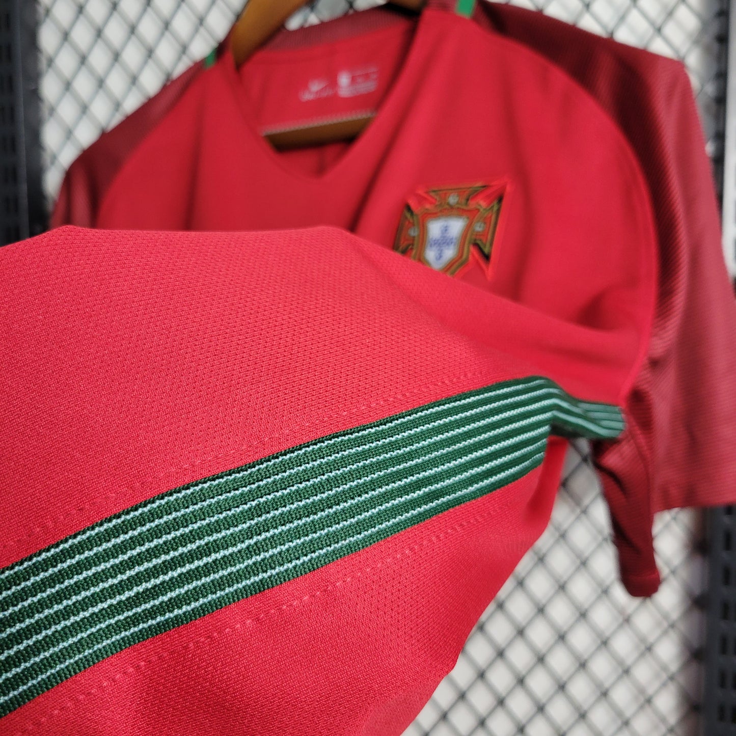 Camiseta Portugal Retro Local 2016
