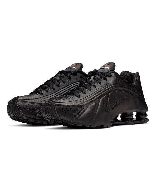 Sneaker "Shox R4 'Black'"