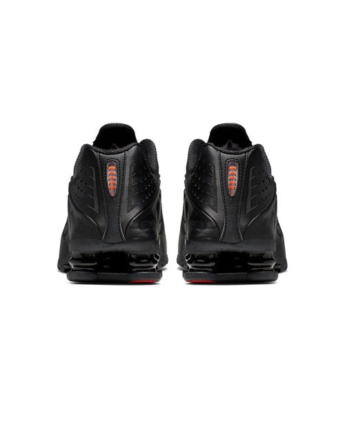 Sneaker "Shox R4 'Black'"